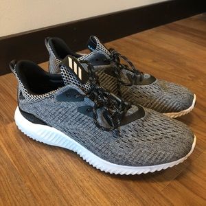 Adidas AlphaBounce Sz 8